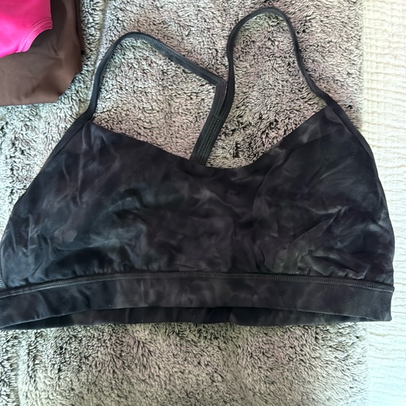 Lululemon sports bra - Picture 1 of 2
